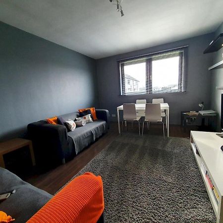 2 Bedroom, Free Parking & Netflix Near Hospitals Aberdeen Bagian luar foto